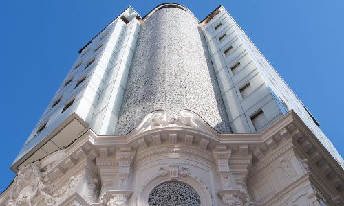 Der Sitz der UBS in Monaco (Bild: Yvan Grubski)