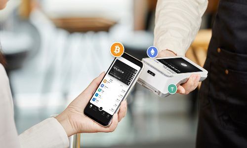 Mit Bitcoin kann jetzt an jedem gängigen Kartenterminal bezahlt werden. (Bild: zVg)