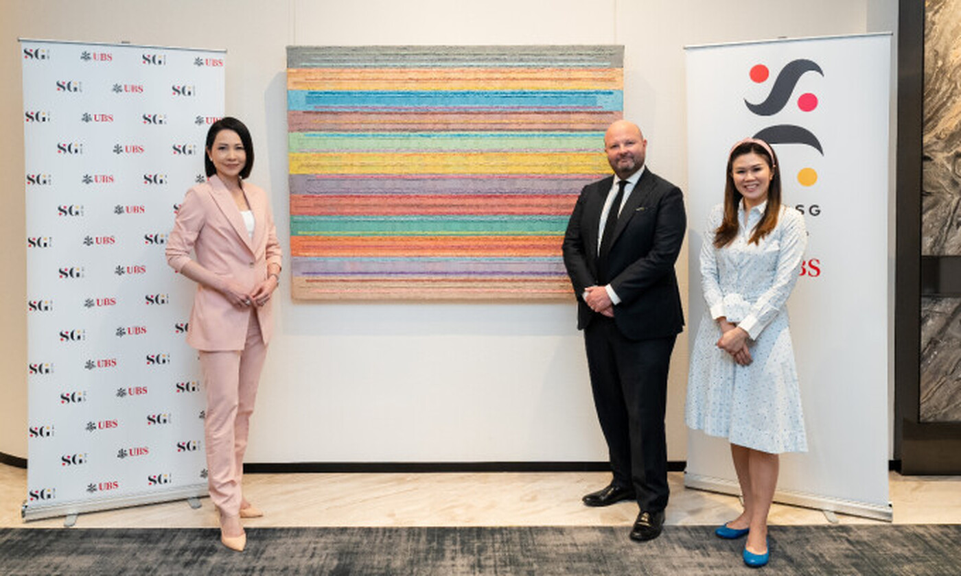 Jin Yee Young, UBS; Magnus Renfrew, Co-Founder, Art SG; and Shuyin Yang, Fair Director, Art SG (Image: UBS) 