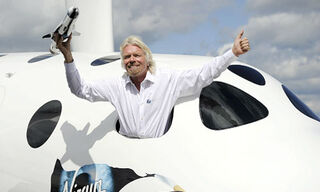 Richard Branson bei der Präsentation der Virgin-Galctic-Weltraumfähre (Bild: Keystone)