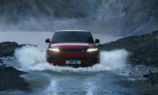 Gute Figur im Gelände, gute Figur in der Stadt. (Bild: Land Rover, zVg)