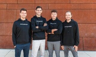 Coinpanion Gründer-Team: Alexander Valtingojer, CEO, Matthias Zandanel, CTO, Saad J. Wohlgenannt, CMO, Aaron Penn, Lead Developer (von links, Bild: Olga Kretsch)