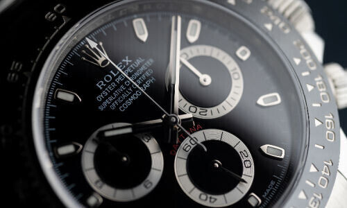 Rolex Surpasses  Billion in Sales: Dominating the Luxury Watch Market