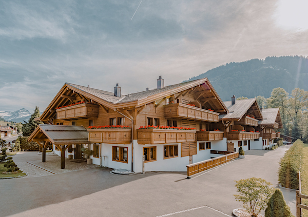 Ultima Hotel Gstaad Exterior SummerSeason